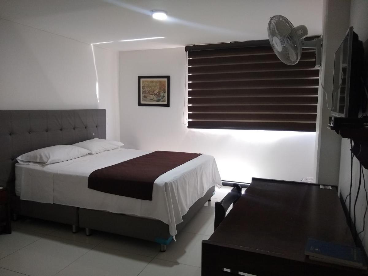 Hotel Hacaritama Ocana Ngoại thất bức ảnh