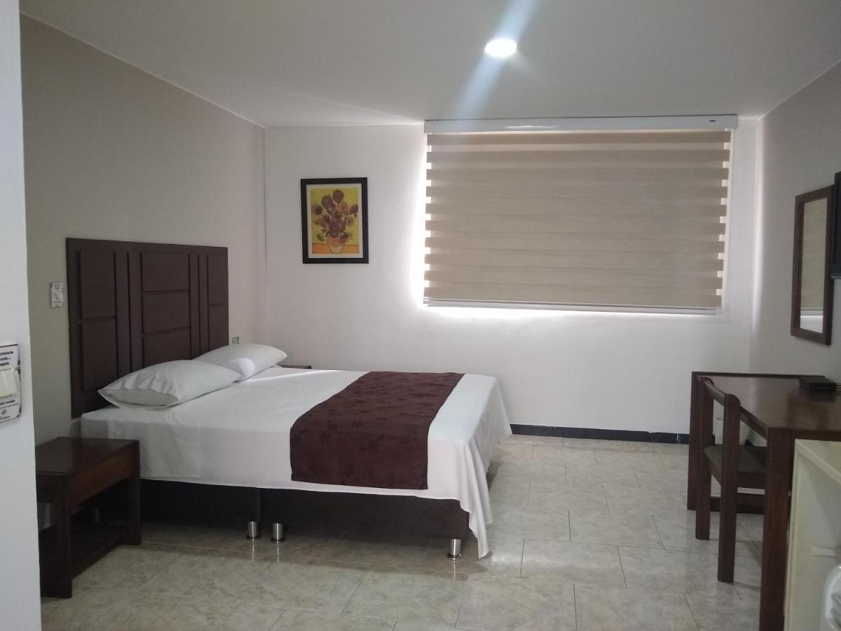 Hotel Hacaritama Ocana Ngoại thất bức ảnh